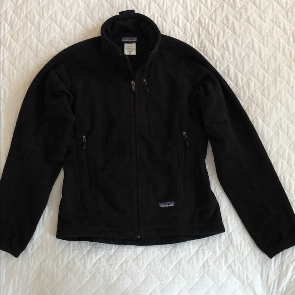 Pategonia R3 Windproof women’s Black Fleece